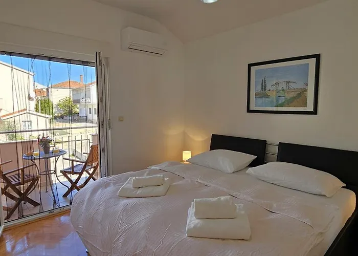 Spacious Seaview Apt, 250m To Beach, 4km To Trogir - *